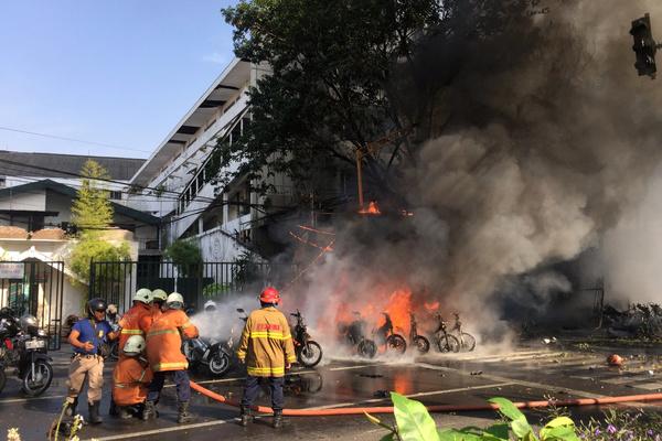وقوع انفجار در محوطه خارجی یک کلیسای کاتولیک,اندونزی