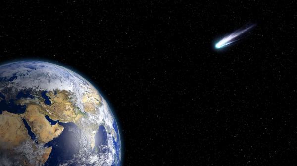 تفاوت سیارک‌ها و دنباله‌دارها,سیارک و دنباله دار