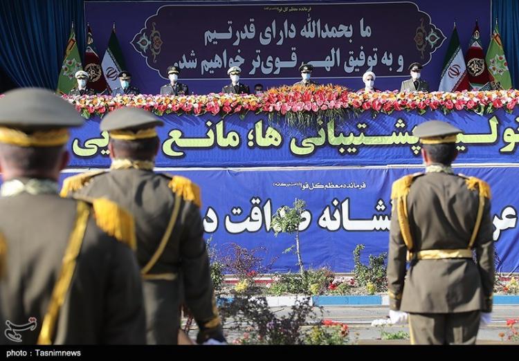 تصاویر مراسم رژه روز ارتش جمهوری اسلامی ایران,عکس های مراسم رژه روز ارتش,تصاویر مراسم رژه ارتش در سال 1400