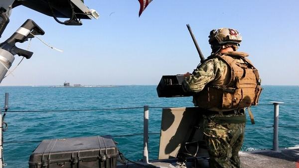 ناوگان پنجم آمریکا,توقیف قایق حامل سلاح