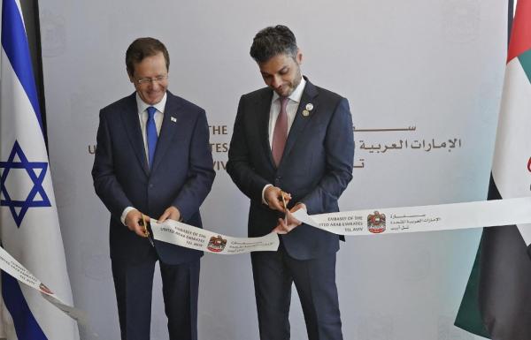 سفارت امارات عربی متحده در تل‌آویو،هرتزوگ و «محمد آل خاجه» سفیر امارات در فلسطین اشغالی