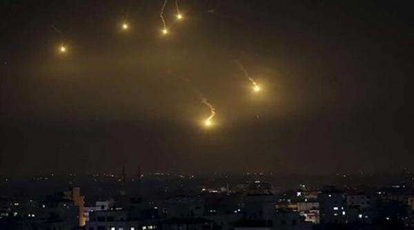 حمله شبانه اسرائیل به سوریه,مقابله پدافتد هوایی ارتش سوریه