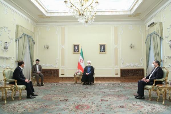 حجت‌الاسلام والمسلمین حسن روحانی,دریافت استوارنامه «یون کانگ هیون» سفیر جدید کره جنوبی در تهران