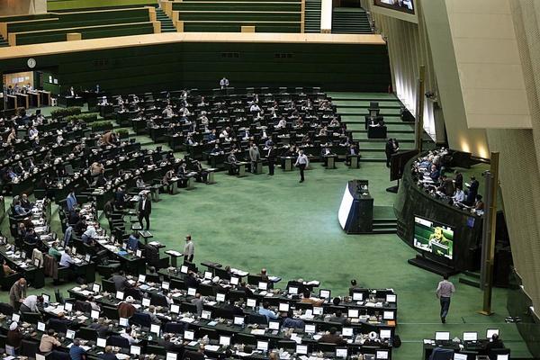 محدودیت اینترنت در ایران,مجازات برای استفاده از پیام رسان خارجی