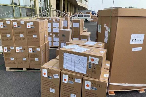 کمک سفارت ایران در پکن به مردم سیستان و بلوچستان,اهدای ۱۲۱ دستگاه اکسیژن ساز و ونتیلاتور به سیستان و بلوچستان
