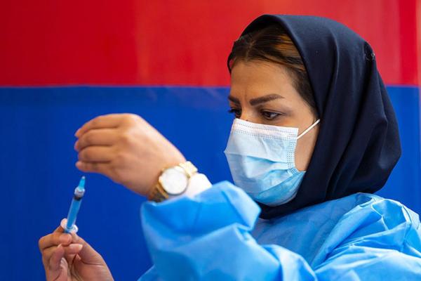وضعیت واکسیناسیون در ایران,عدم تزریق واکسن کرونا در ایران