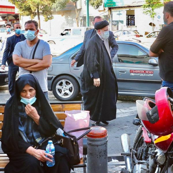 بی تفاوتی مردم نسبت به حضور رئیسی,رئیسی در میان مردم