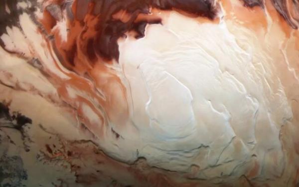 دریاچه‌های کشف‌شده مریخ,رس یخ زده در مریخ