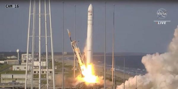 فضاپیما,فضا