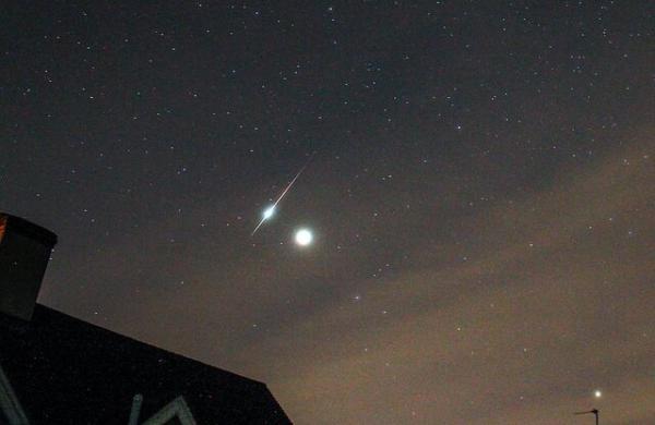 بارش شهابی برساوشی,بارش شهاب سنگی