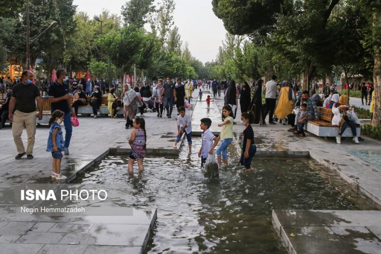 تصاویر مردم اصفهان در اوج کرونا,عکس های اصفهان در آغوش پیک پنجم کرونا,تصاویری از مردم اصفهان در وضعیت کرونا