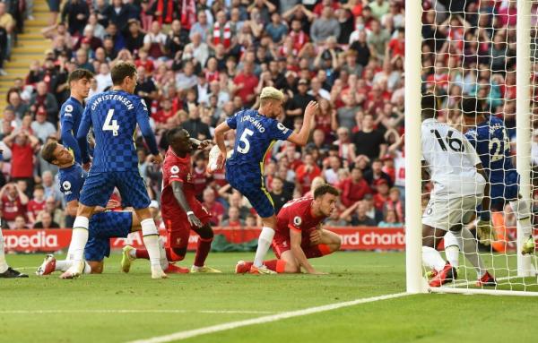 دیدار آرسنال و منچسترسیتی,مسابقات فوتبال جهان در 6 شهریور 1400