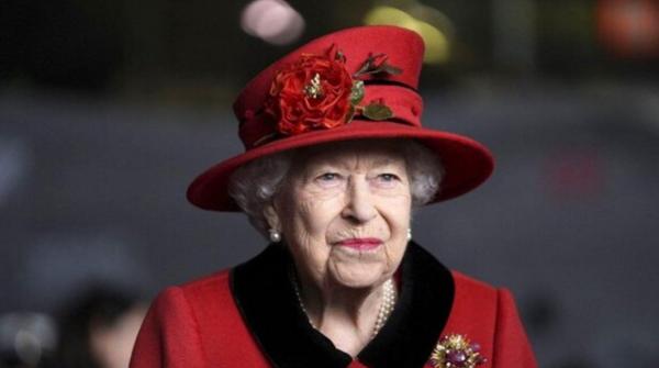 ملکه انگلیس,ملکه انگلیس خواهان لباس رونالدو