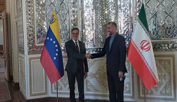 قرارداد 20 ساله ایران و ونزوئلا,ونزوئلا در جهان بین‌الملل
