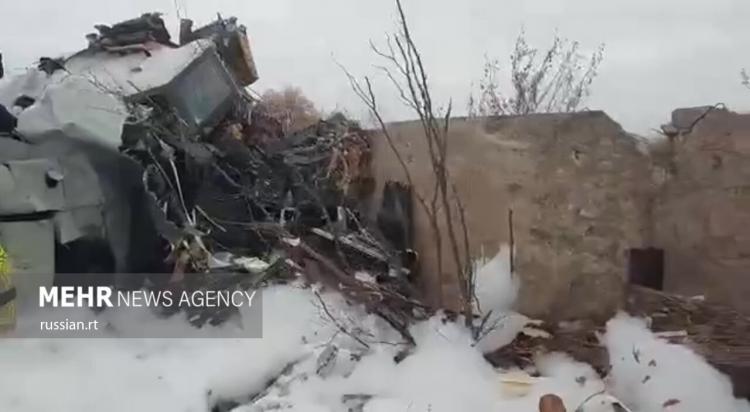 تصاویر سقوط مرگبار هواپیما در تاتارستان روسیه,عکس های سقوط هواپیما در روسیه,تصاویر سقوط هواپیما در تاتارستان