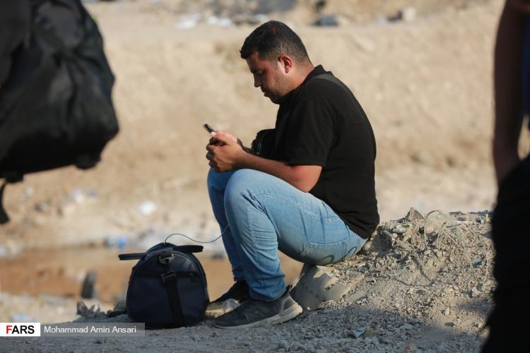 تصاویر زائران ایرانی پشت مرز بسته عراق,عکس های ایرانی ها در مرز عراق,تصاویر زائران ایرانی در مرز شلمچه
