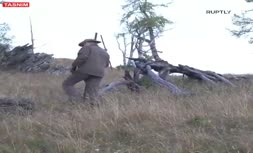 فیلم | کوهپیمایی پوتین در جنگل‌های سیبری