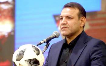 عزیزیخادم به مجلس دعوت میشود/نماینده مجلس:حرفهای رئیس فدراسیون فوتبال خوراکی برای بیگانههاست اظهارات شهابالدین عزیزی خادم در برنامه زنده تلویزیونی,رابطه عزیزی خادم با جادوگرها