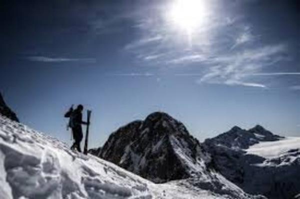 ممنوعیت ورود اسکی‌بازان ایران به کمپ تمرینی اتریش,تزریق واکسن چینی