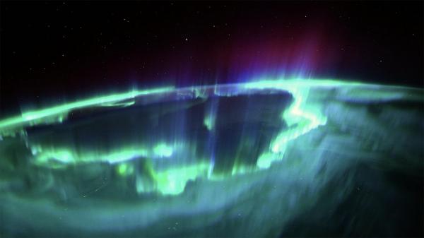 شفق قطبی,رصد شفق قطبی توسط یک فضانورد فرانسوی
