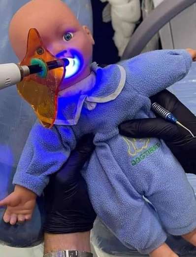 عروسک,کاشت ایمپلنت دندان برای عروسک