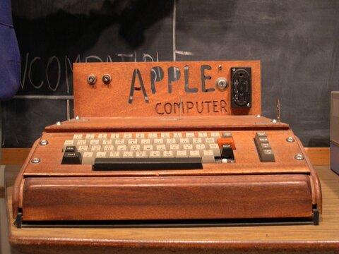 حراج رایانه ۴۵ ساله اپل,فروش اولین کامپیوترهای Apple-I