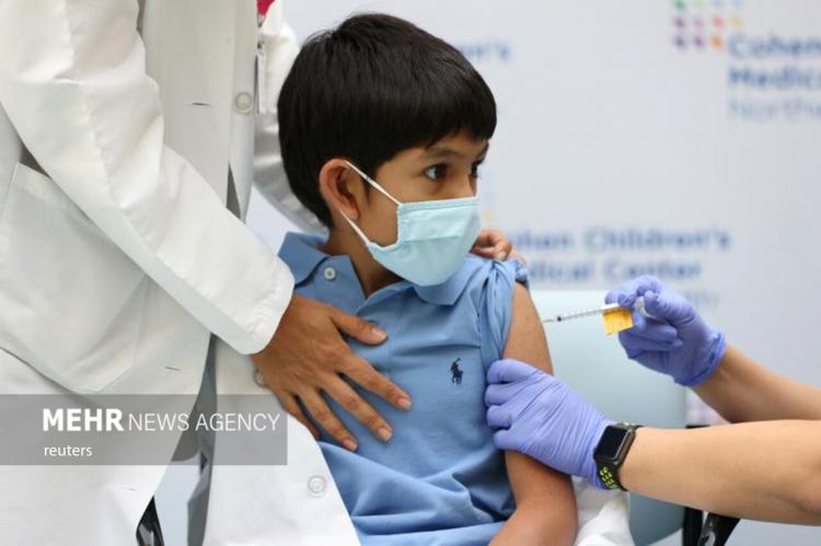 تصاویر واکسیناسیون کرونایی کودکان,عکس های تزریق واکسن به کودکان در آمریکا,تصاویر واکسیناسیون کودکان در آمریکا
