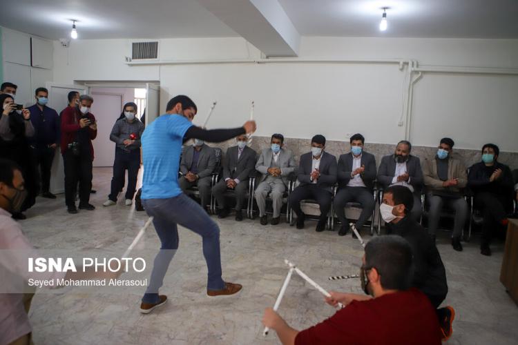 تصاویر حضور حسن یزدانی در آسایشگاه معلولین ذهنی شهید بهشتی مشهد,عکس های حسن یزدانی,تصاویر حسن یزدانی در آسایشگاه معلولین ذهنی
