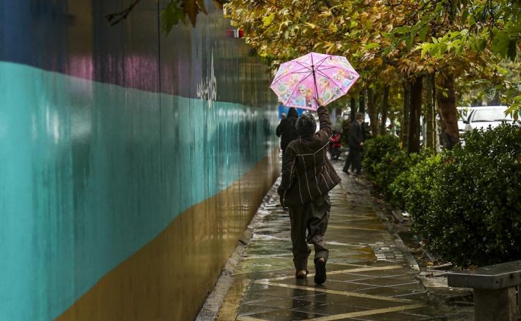 تصاویر بارش باران پاییزی در اصفهان و تهران,عکس های بارش باران در اصفهان,تصاویر بارش باران در تهران