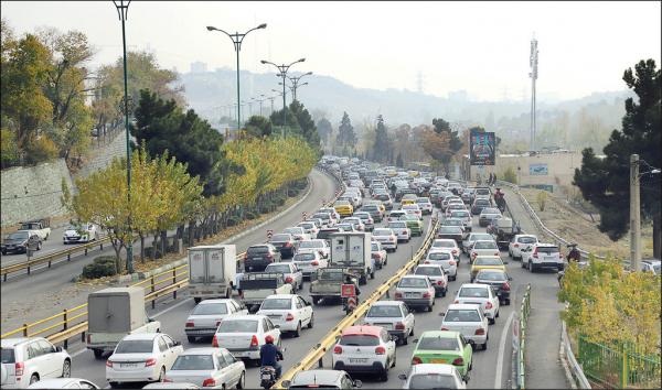 ترافیک در تهران,ترافیک تهران در هوای بارانی