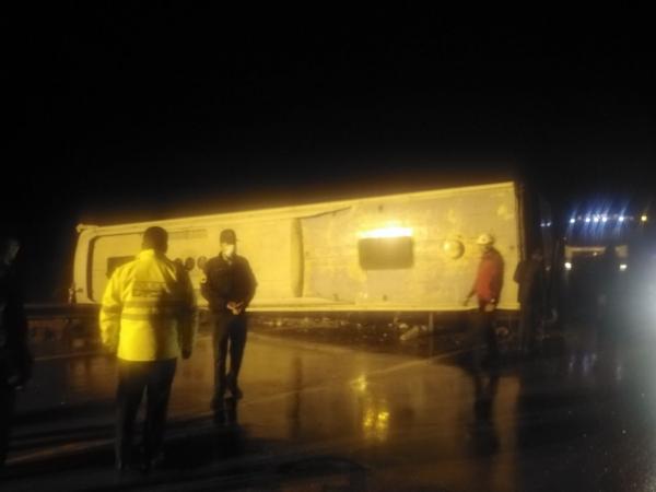 واژگونی اتوبوس در جاده بیرجند - آرین‌شهر,تصادفات در 28 آذر 1400
