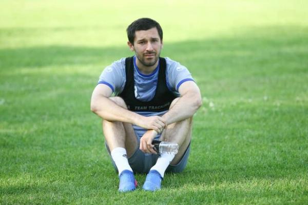 میلیچ میلیچ,استقلال