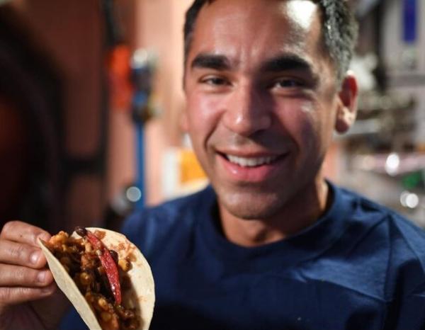 ایستگاه فضایی بین‌المللی, فلفل‌های چیلی در فضا