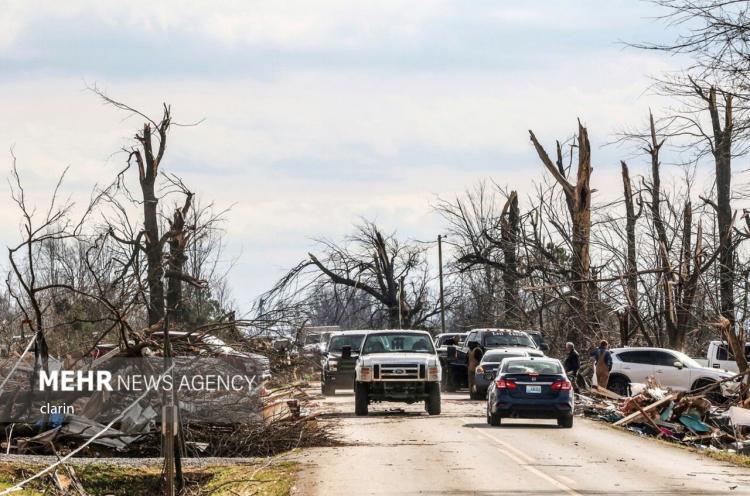 تصاویر گردباد شدید در کنتاکی آمریکا,عکس های طوفان در کنتاکی آمریکا,تصاویر طوفان شدید در کنتاکی آمریکا