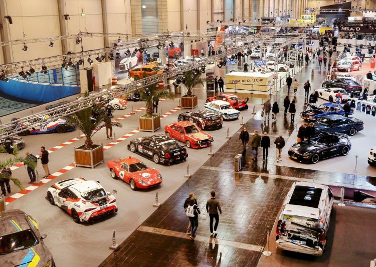 تصاویر نمایشگاه تیونینگ و تزئینات خودرو در آلمان,عکس های نمایشگاه خودرو در آلمان,تصاویری از نمایشگاه تیونینگ خودرو در آلمان