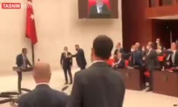 فیلم/ درگیری فیزیکی در پارلمان ترکیه
