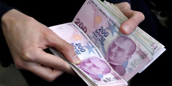 لیر ترکیه,سرمایه‌گذاران در مورد سیاست پولی ترکیه