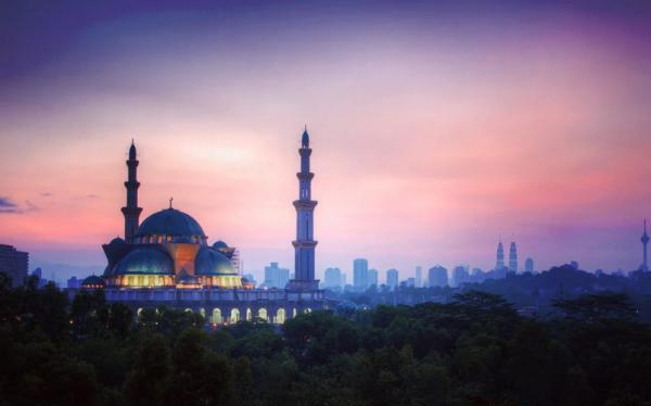 پاکستان,شهری در پاکستان با وجود کلیسا و مسجد