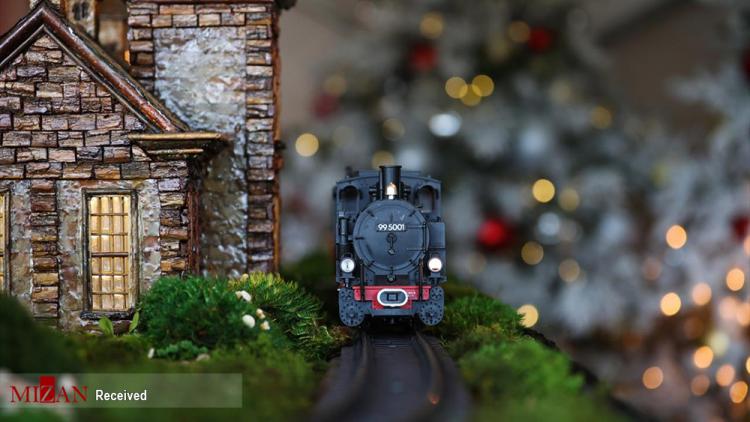 تصاویر نمایشگاه قطار‌های مینیاتوری,عکس های نمایشگاه قطار‌های مینیاتوری,تصاویری از نمایشگاه قطار‌های مینیاتوری به مناسبت کریسمس در نیویورک