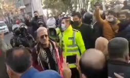 فیلم/ اعتراض جانبازان در تهران مقابل ساختمان بنیاد شهید