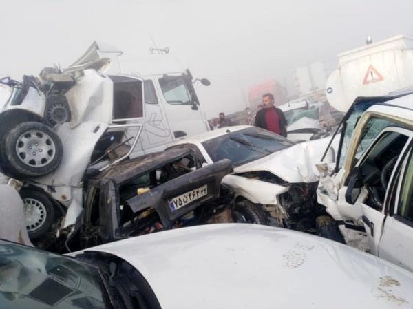 انتقادها از خودروسازان,بازنشدن ایربگها در تصادف