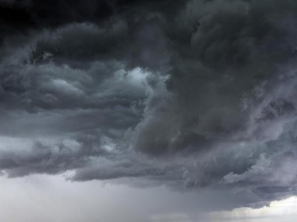 تشکیل قطرات باران با استفاده از ارسال بار الکتریکی به ابرها,بار الکتریکی در ابر