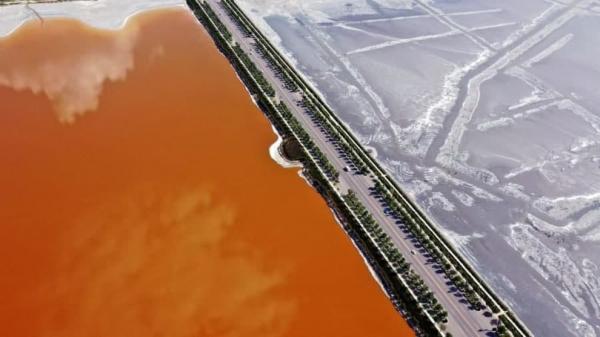 معمای رنگارنگ بودن دریاچه مرده در چین,دریاچه مرده چین