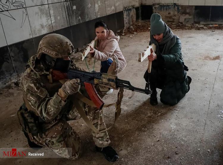 تصاویر اوکراین در حال آماده شدن برای جنگ احتمالی,عکس های سربازان اوکراینی,تصاویری از سربازهای اوکراین در مرز