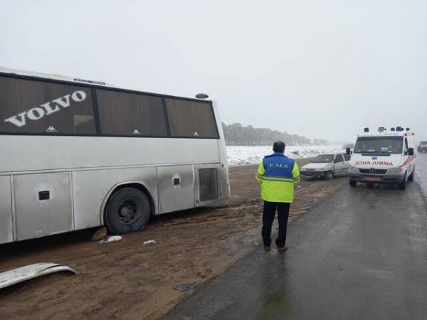 تصادف اتوبوس و ۲۰۶ در محور مبارکه_بروجن,حوادث اصفهان