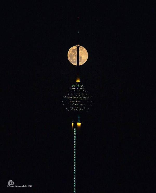ماه,آخرین ماه کامل قرن ۱۴ در تهران