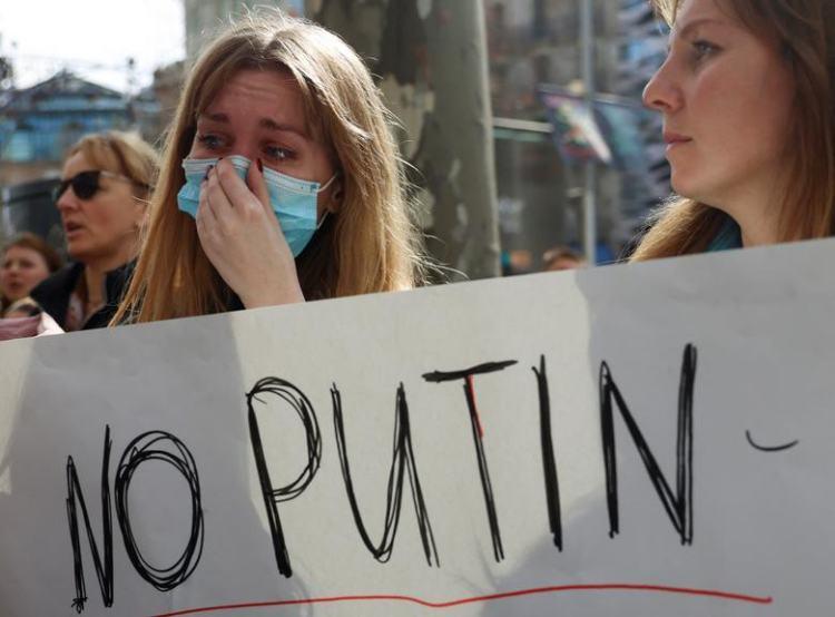 تصاویر تظاهرات جهان در حمایت از اوکراین,عکس های تظاهرات کشورهای جهان در حمایت از اوکراین,تصاویر نظاهرات ضدجنگ در روسیه