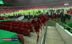 فیلم/ اهدای کاپ قهرمانی جام اتحادیه انگلیس به لیورپول