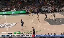 فیلم/ اتفاق عجیب و باورنکردنی در بسکتبال NBA