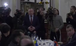 فیلم | هیات‌های روسیه و اوکراین بر سر میز مذاکره در بلاروس